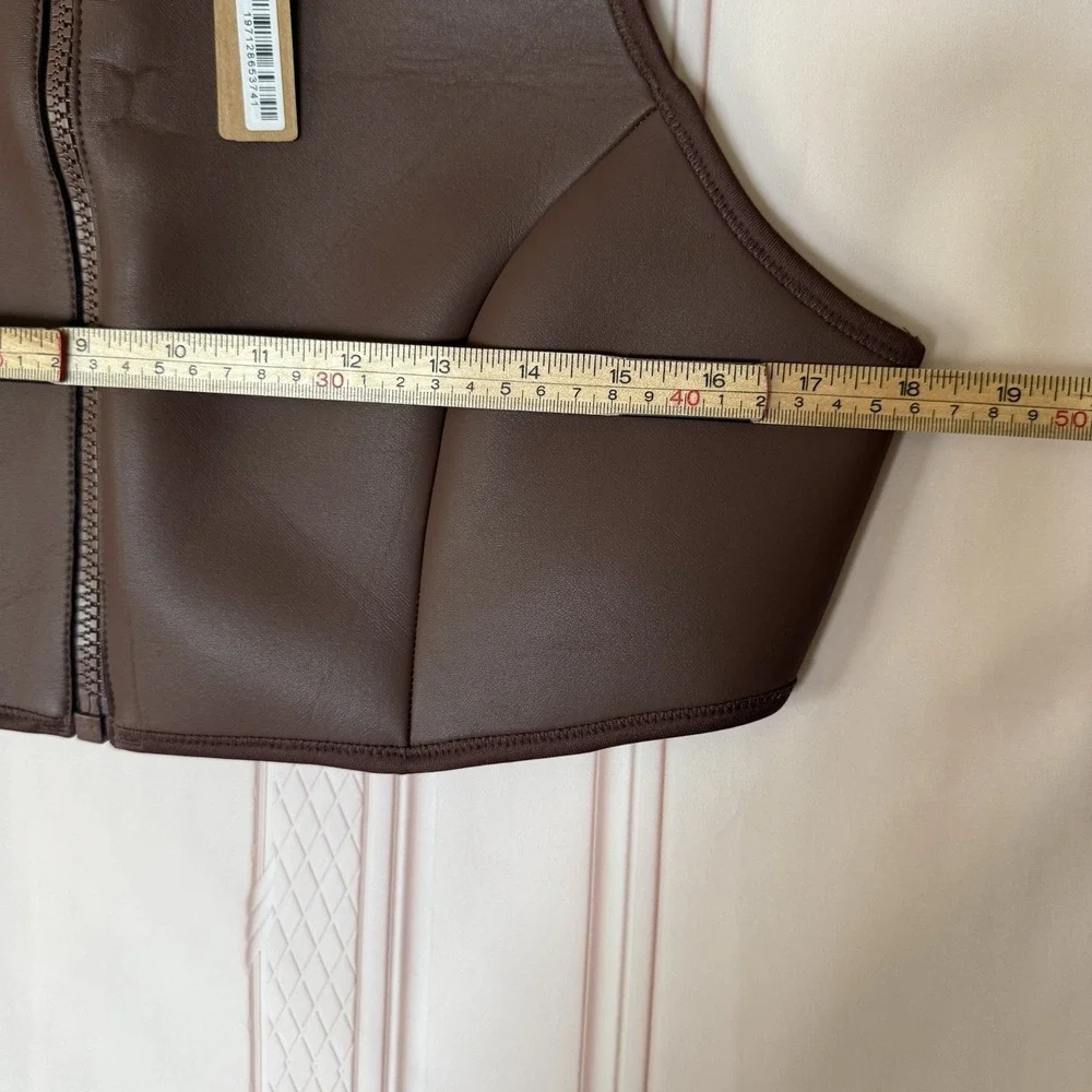 NWT SKIMS Rubberized Scuba SWIM Scoop Neck ZIPPER BIKINI TOP COCOA Sz 2X Fits L